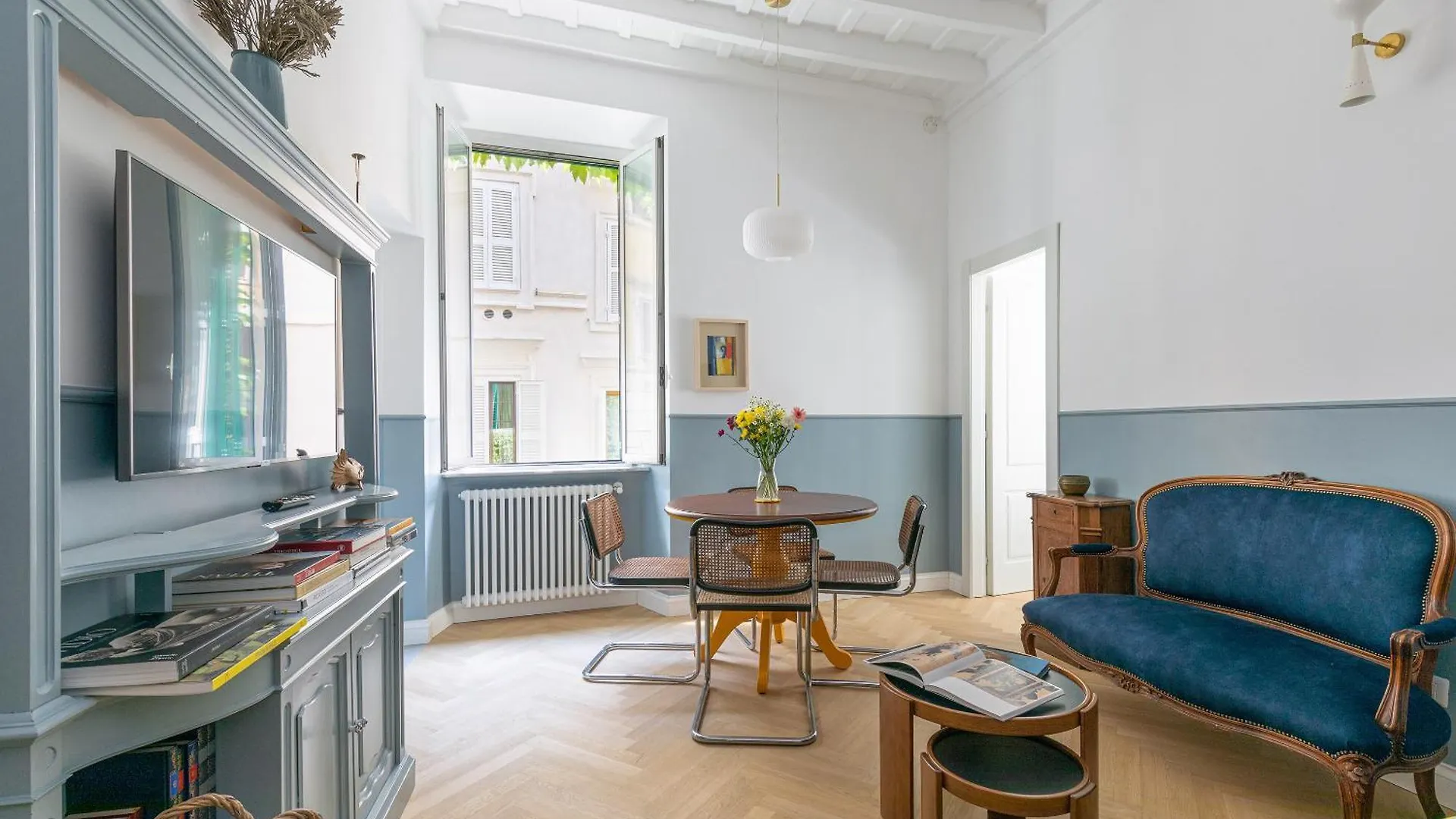 Rome As You Feel - Iconic Monti Design Apartment